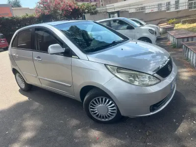 Usata Tata Indica 74 CV (54 kW) 2012 Grigio Berlina