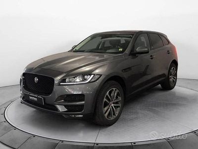 Usata Jaguar F-Pace Prestige 180 CV (132 kW) 2018 Grigio SUV