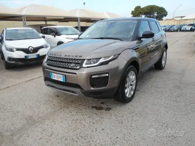 Usata Land Rover Range Rover evoque Pure 150 CV (110 kW) 2018 Marrone SUV