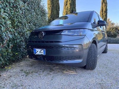 Usata VW Multivan Style 150 CV (110 kW) 2022 Grigio Furgone