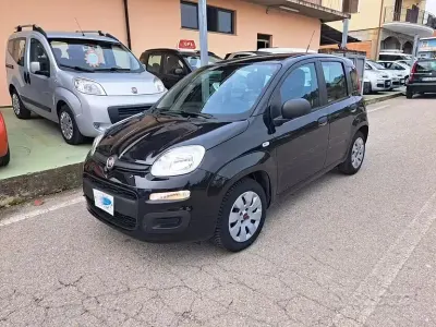 Usata Fiat Panda 69 CV (50 kW) 2015 Nero Utilitaria
