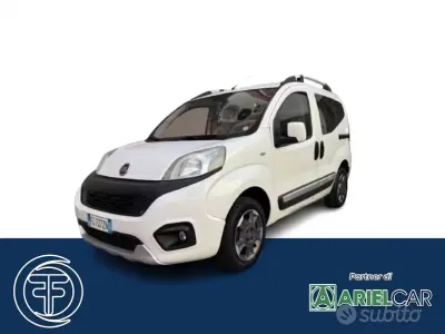 Usata Fiat Qubo Trekking 80 CV (58 kW) 2017 Bianco Monovolume