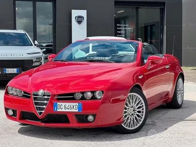 Usata Alfa Romeo Spider Exclusive 200 CV (147 kW) 2007 Rosso Cabrio