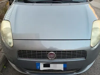 Usata Fiat Punto 77 CV (56 kW) 2009 Utilitaria