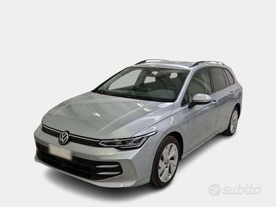 Begagnad VW Golf VIII Edition 150 HK (110 kW) 2025 Grå Kombi