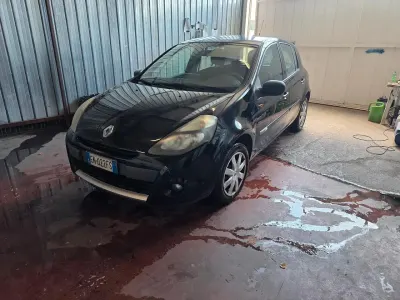 Usata Renault Clio IV 75 CV (55 kW) 2012 Nero Berlina