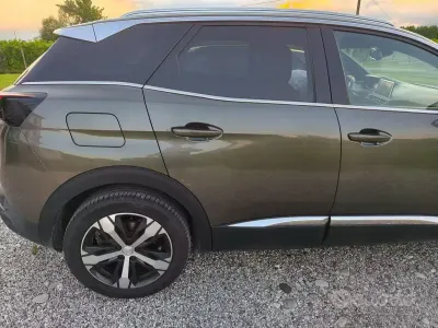 Usata Peugeot 3008 GT-line 150 CV (110 kW) 2017 Verde SUV