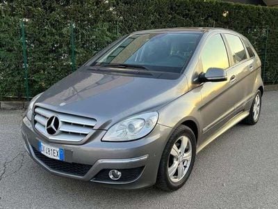 Mercedes B180