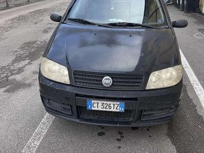 Usata Fiat Punto Dynamic 60 CV (44 kW) 2005 Berlina