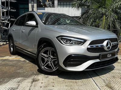 Usata Mercedes GLA200 Premium 150 CV (110 kW) 2021 Grigio SUV