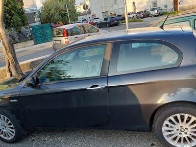 Usata Alfa Romeo 147 105 CV (77 kW) 2007 Grigio Utilitaria