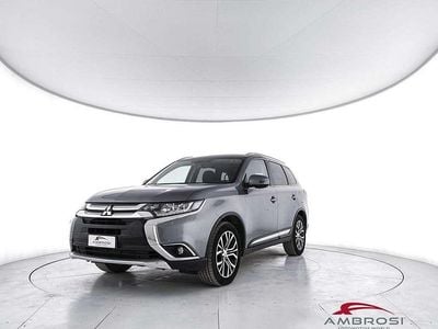 Usata Mitsubishi Outlander Intense 150 CV (110 kW) 2016 Grigio SUV