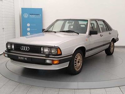 Audi 200