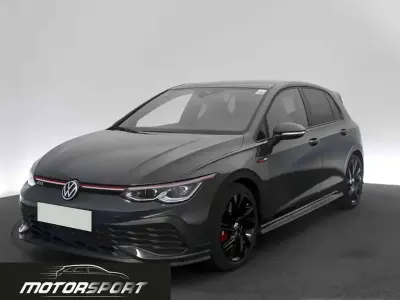 Usata VW Golf VIII GTI Clubsport 300 CV (220 kW) 2024 Urano grey Berlina