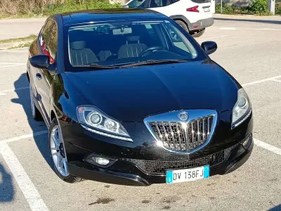 Gebraucht Lancia Delta 120 PS (88 kW) 2009 Schwarz Kleinwagen
