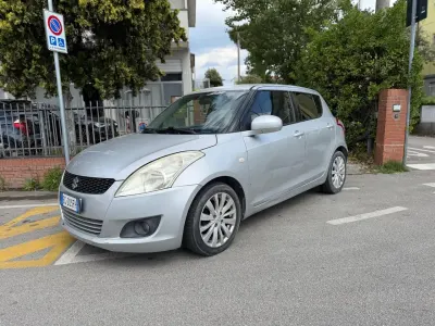 Usata Suzuki Swift GL 92 CV (67 kW) 2010 Argento Utilitaria