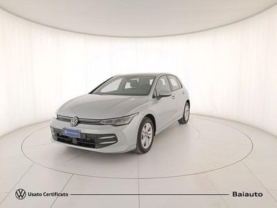 Usata VW Golf VIII Life 115 CV (84 kW) 2025 Grigio Berlina