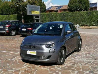 Usata Fiat 500e Icon 86 kW (118 CV) 2022 Gray Berlina
