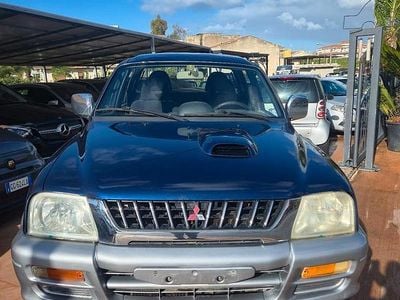 Usata Mitsubishi L200 99 CV (72 kW) 2000 Blu Pick-up