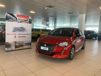 Usata Peugeot 208 Active 75 CV (55 kW) 2023 Rosso Utilitaria