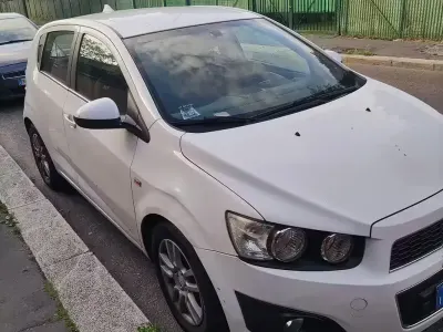 Usata Chevrolet Aveo 86 CV (63 kW) 2012 Bianco Berlina