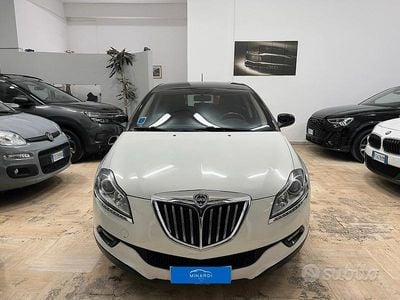 Usata Lancia Delta 120 CV (88 kW) 2011 Beige Utilitaria