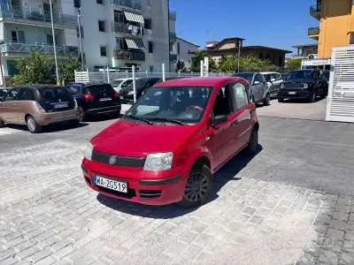 Usata Fiat Panda Dynamic 75 CV (55 kW) 2009 Rosso Utilitaria