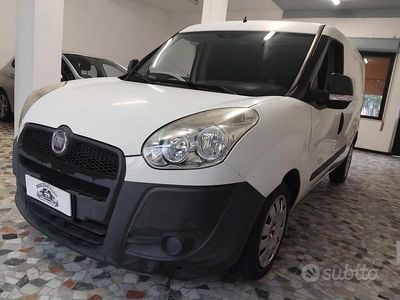 Usata Fiat Doblò 105 CV (77 kW) 2011 Bianco Monovolume