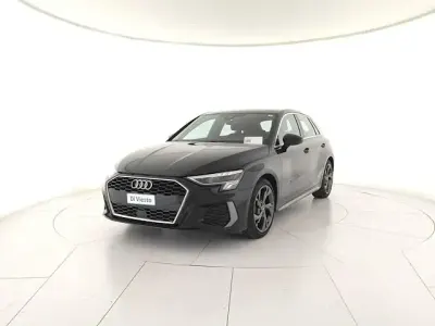 Usata Audi A3 S-Line 110 CV (80 kW) 2023 Nero mito metallizzato Berlina