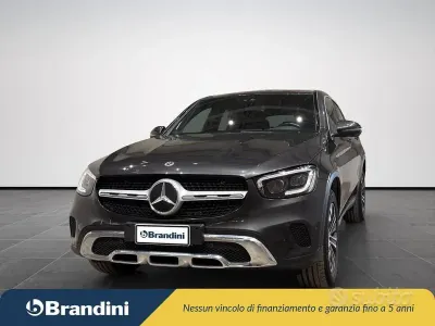 Usata Mercedes GLC300 245 CV (180 kW) 2019 Nera SUV