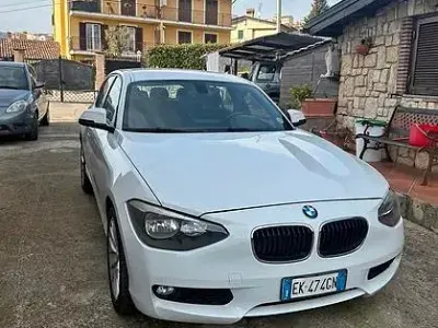 Usata BMW 118 Efficient Dynamics 143 CV (105 kW) 2011 Bianco Utilitaria