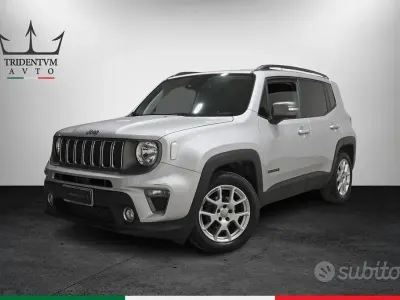 Usado Jeep Renegade Limited 120 CV (88 kW) 2021 Plateado SUV