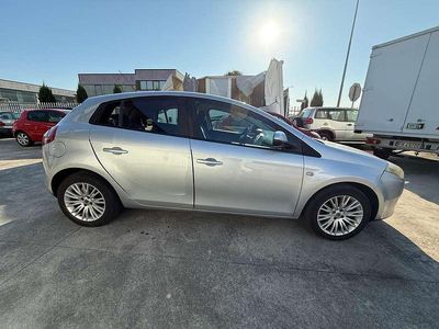 Usata 2011 Fiat Bravo Dynamic Utilitaria | 2500 € (Buon prezzo)