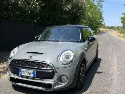 Usata Mini Cooper SD Hype 170 CV (125 kW) 2017 Grigio Utilitaria