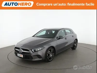 Usata Mercedes A180 116 CV (85 kW) 2019 Grigio Berlina