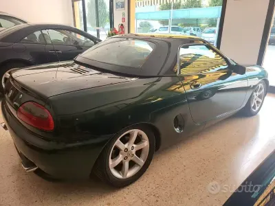Usata MG F 120 CV (88 kW) 2021 Verde Cabrio