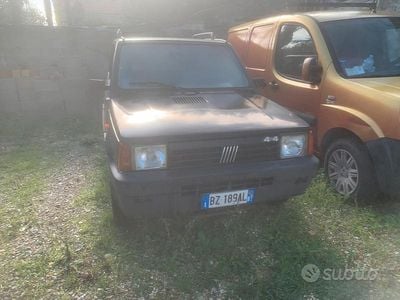 Gebraucht Fiat Panda 4x4 45 PS (33 kW) 2023 Schwarz Kleinwagen