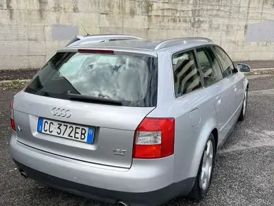 Usata Audi A4 163 CV (119 kW) 2002 Argento Station wagon