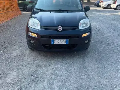 Usata Fiat Panda Lounge 95 CV (69 kW) 2017 Bluazzurro Utilitaria