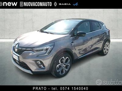 Usata Renault Captur Intens 101 CV (74 kW) 2023 Grigio SUV