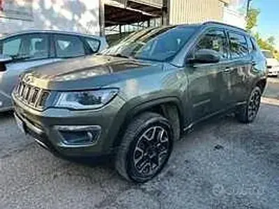 Usata Jeep Compass Trailhawk 170 CV (125 kW) 2019 Verde SUV
