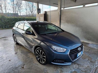 Usata Hyundai i40 136 CV (100 kW) 2017 Grigio Station wagon