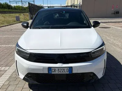 Usata Opel Corsa S 101 CV (74 kW) 2024 Bianco Utilitaria