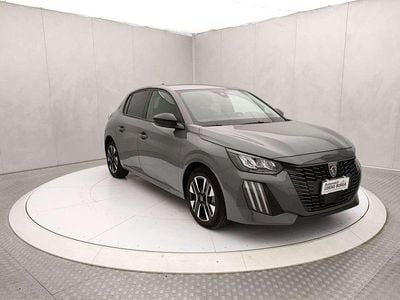 Usata Peugeot 208 Allure 101 CV (74 kW) 2025 Grigio Utilitaria