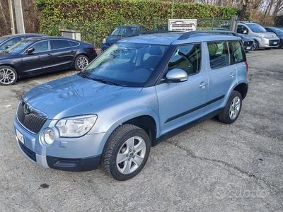Usata Skoda Yeti Adventure 104 CV (76 kW) 2010 Grigio SUV