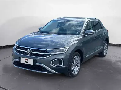 Usata VW T-Roc Style 150 CV (110 kW) 2022 Grigio SUV