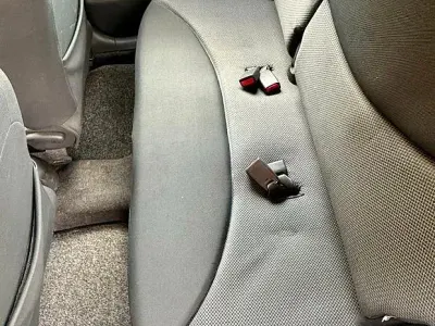 Usata Toyota Yaris 87 CV (63 kW) 2005 Grigio Utilitaria