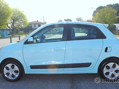 Usata Renault Twingo 65 CV (47 kW) 2019 Blu Utilitaria