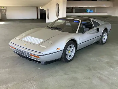 Usata Ferrari 328 255 CV (187 kW) 1986 Argento Cabrio