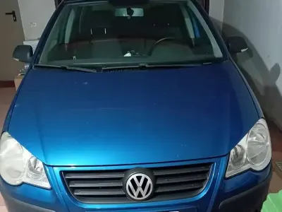 Usata VW Polo Trendline 60 CV (44 kW) 2007 Blu/azzurro Utilitaria